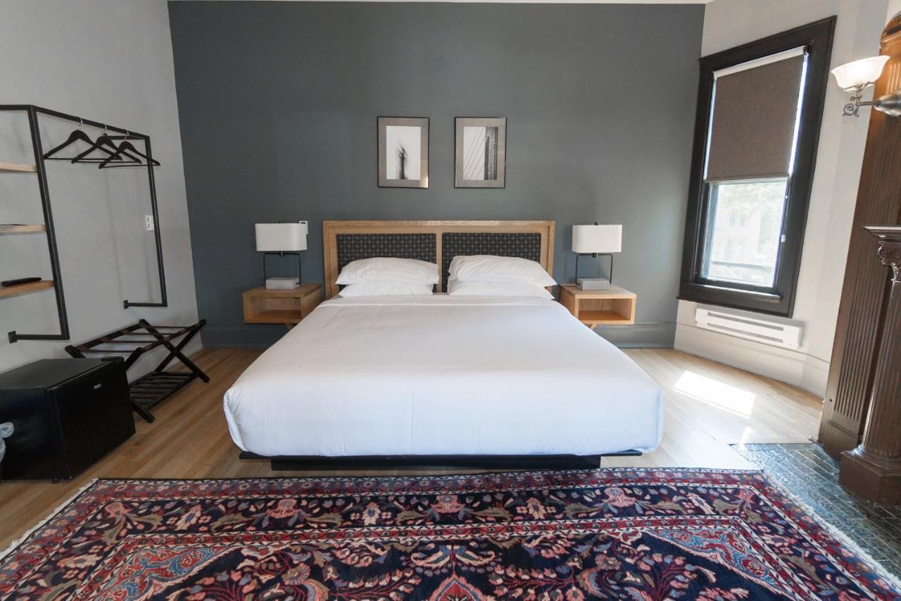 Hotel The Dubbel Dutch Milwaukee